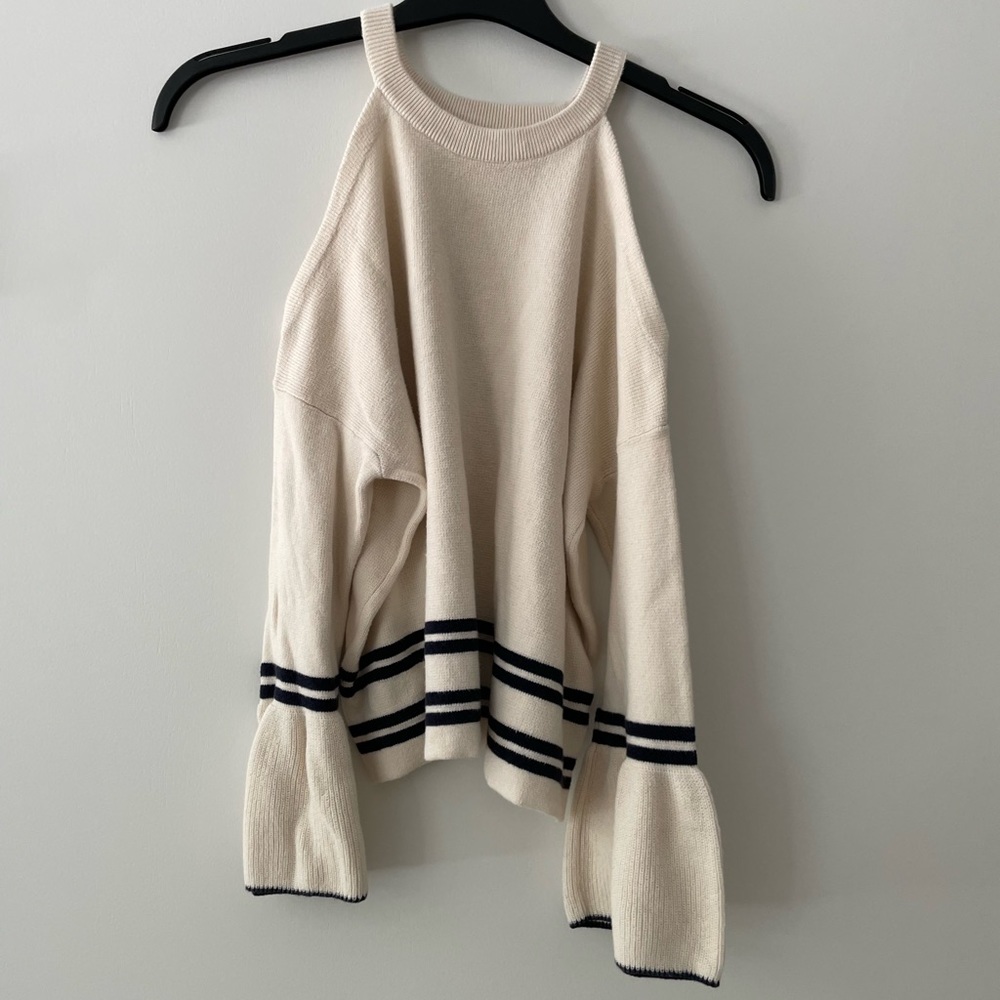 Anthropologie Knitted and Knotted • Cut Out Shoulder Sweater - Picture 5 of 9